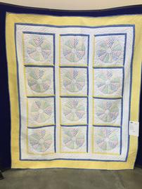 Dresden Plate Blue & Yellow Quilt 202//269